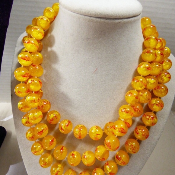 Vintage Retro lot of 7 Multi Color fashion strands Necklaces Trifari long - Picture 2 of 11